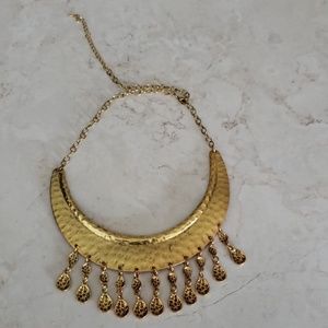 Fashion jewelry statement necklace